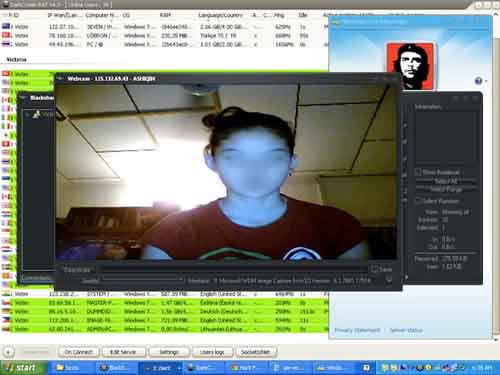 Webcam ni memang senang je boleh kena hack sebenarnya. Klik di sini untuk baca artikel kami mengenai hacking.
