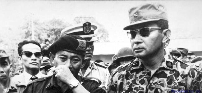 Jeneral Soeharto ketika peristiwa Gestapo. Imej dari Soeharto.co