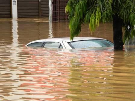 6 banjir besar di Malaysia, punca semula jadi atau perbuatan manusia