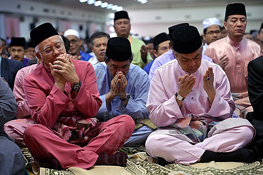 Zahid Hamidi berdoa