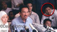Kisah hubungan Zahid dan Anwar: Daripada penyokong kuat ke seteru politik